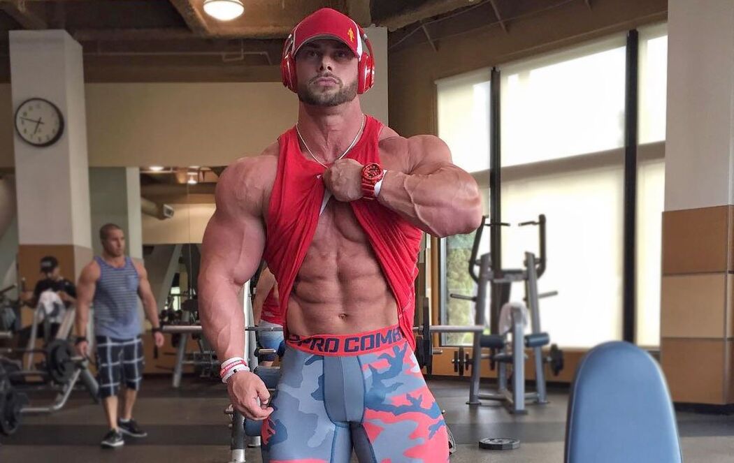 Man in sports -shaped in the gym